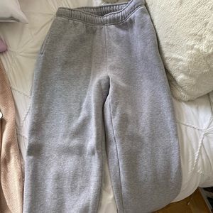 TNA cozy mega sweatpants in heather chrome